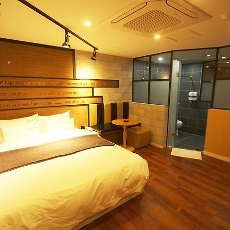 Haru Hotel Gimhae Exterior foto