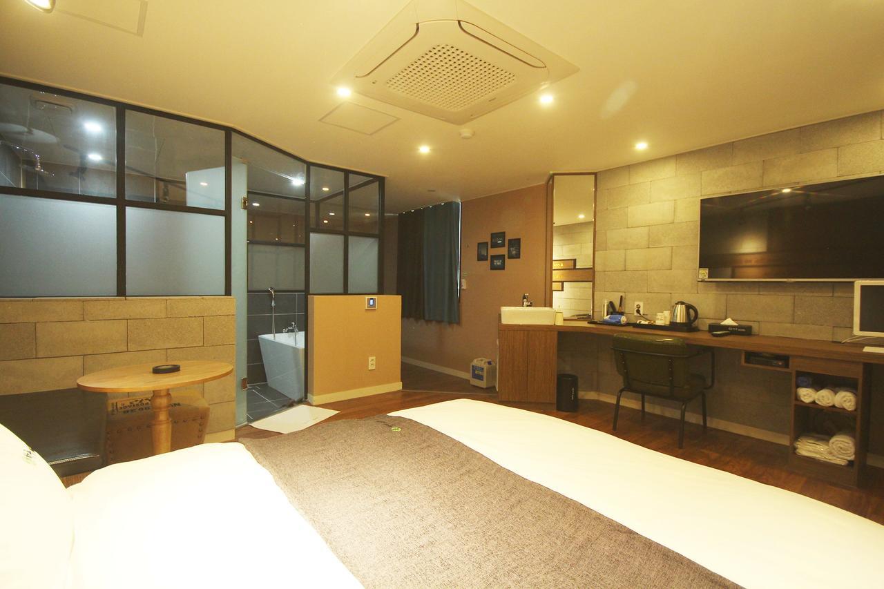 Haru Hotel Gimhae Exterior foto